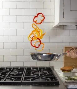 Saveur Selects Voyage Series - Triply RVS Koekenpannenset Inductie - 20cm - 25cm - Anti Aanbak - Levenslange Garantie - Luxe Pannenset -Keukenbenodigdheden Winkel 1039x1200 3