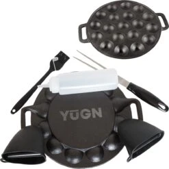 YUGN BLACK Poffertjespan Poffertjesmaker 6 Delige Set - 19 Poffertjes Incl Doseerfles Kwast Poffertjesvork Siliconen Ovenwanten - Platte Onderkant Poffertjespan Inductie Poffertjespan Elektrisch - Cadeau Tip -Keukenbenodigdheden Winkel 1198x1200 8