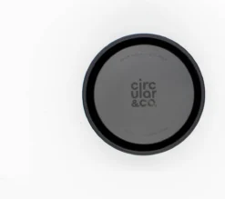 Circular&Co. Herbruikbare To Go Koffiebeker (rCUP) Crème/zwart 8oz/227ml -Keukenbenodigdheden Winkel 1200x1066 2