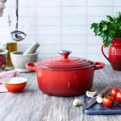 Le Creuset Gietijzeren Braadpan - 26cm 5,3 L - Kersenrood 15 Le Creuset Gietijzeren Braadpan - 26cm 5,3 L - Kersenrood -Keukenbenodigdheden Winkel 1200x1200 1141