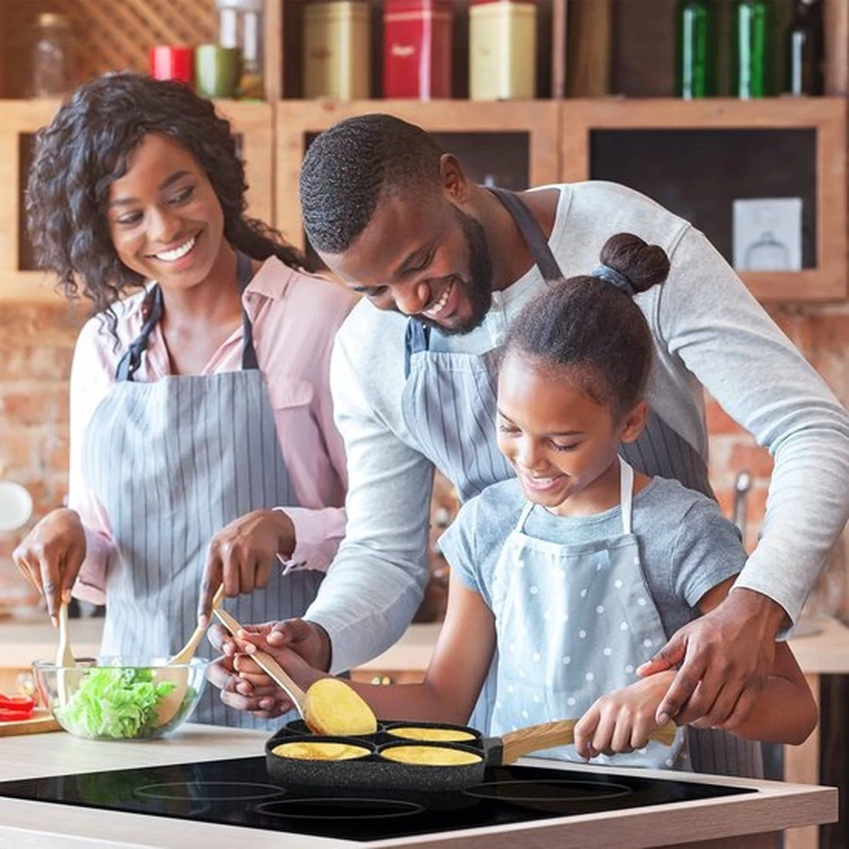 Professionele Koekenpan - Inductie - Voor Eieren / Pannekoeken / Hamburgers - Bakpan - Pan Voor 4 Eieren - Crepe Maker - Pannenkoekenmaker - Braadpan - Anti Aanbaklaag 6 Professionele Koekenpan - Inductie - Voor Eieren / Pannekoeken / Hamburgers - Bakpan - Pan Voor 4 Eieren - Crepe Maker - Pannenkoekenmaker - Braadpan - Anti Aanbaklaag - Afbeelding 6