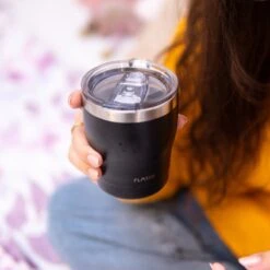 FLASKE Koffiebeker Coffee Cup - Night - 250ml - RVS Koffiebeker To Go Van 250ML 10 FLASKE Koffiebeker Coffee Cup - Night - 250ml - RVS Koffiebeker To Go Van 250ML -Keukenbenodigdheden Winkel 1200x1200 431