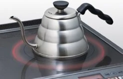 Hario V60 Buono Waterketel 1 Liter -Keukenbenodigdheden Winkel 1200x778 3