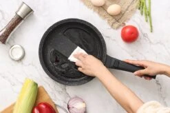 Swiss Pro+ | Set 14 Delige Pannenset | Inductie - Pannensets - Glazen Deksel - Met Afneembare Handgreep - Marmeren Interieur -PFAS-vrij | Black (Zwart) 16 Swiss Pro+ | Set 14 Delige Pannenset | Inductie - Pannensets - Glazen Deksel - Met Afneembare Handgreep - Marmeren Interieur -PFAS-vrij | Black (Zwart) -Keukenbenodigdheden Winkel 1200x799 31