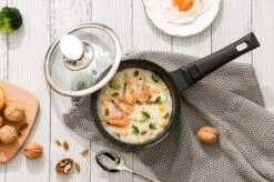 Swiss Pro+ | Set 14 Delige Pannenset | Inductie - Pannensets - Glazen Deksel - Met Afneembare Handgreep - Marmeren Interieur -PFAS-vrij | Black (Zwart) 19 Swiss Pro+ | Set 14 Delige Pannenset | Inductie - Pannensets - Glazen Deksel - Met Afneembare Handgreep - Marmeren Interieur -PFAS-vrij | Black (Zwart) -Keukenbenodigdheden Winkel 1200x799 32