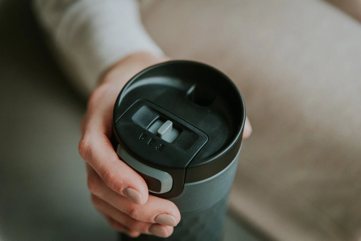 Kambukka Etna Grip Thermosbeker 500 Ml - Makkelijk Reinigen - Lekvrije Koffiebeker - Zwart 14 Kambukka Etna Grip Thermosbeker 500 Ml - Makkelijk Reinigen - Lekvrije Koffiebeker - Zwart - Afbeelding 14