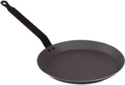 De Buyer Carbone Plus Crêpe- En Pannenkoekenpan - Ø 26cm - Plaatstaal -Keukenbenodigdheden Winkel 1200x814 1