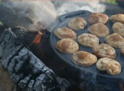 The Windmill Poffertjespan 30 Cm Gietijzer 2,3 Kg Zwart -Keukenbenodigdheden Winkel 1200x884