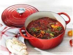 Le Creuset Signature Braadpan - 4,2 L - 24 Cm - Kersenrood 25 Le Creuset Signature Braadpan - 4,2 L - 24 Cm - Kersenrood -Keukenbenodigdheden Winkel 1200x909 1