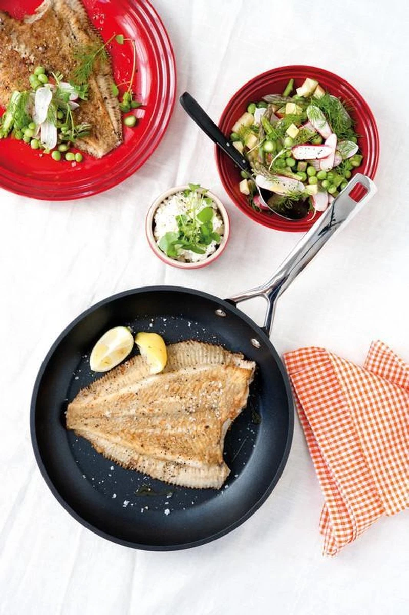 Le Creuset Koekenpan Les Forgées TNS - ø 26 Cm - Standaard Anti-aanbaklaag 7 Le Creuset Koekenpan Les Forgées TNS - ø 26 Cm - Standaard Anti-aanbaklaag - Afbeelding 7