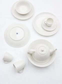 Vtwonen 4 Koffiekopjes Met Schoteltjes - Wit - Porselein - 100ml 11 Vtwonen 4 Koffiekopjes Met Schoteltjes - Wit - Porselein - 100ml -Keukenbenodigdheden Winkel 881x1200 1