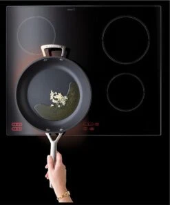 LE CREUSET - Les Forgees - Sauteerpan 2 Grepen 28cm 3,2L 9 LE CREUSET - Les Forgees - Sauteerpan 2 Grepen 28cm 3,2L -Keukenbenodigdheden Winkel 994x1200 2